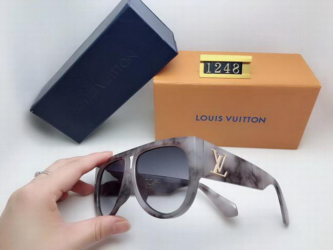 Louis Vuitton Sunglasses AAA+ ID:20220503-62